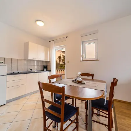 Apartmani Devcic Palit Exterior photo
