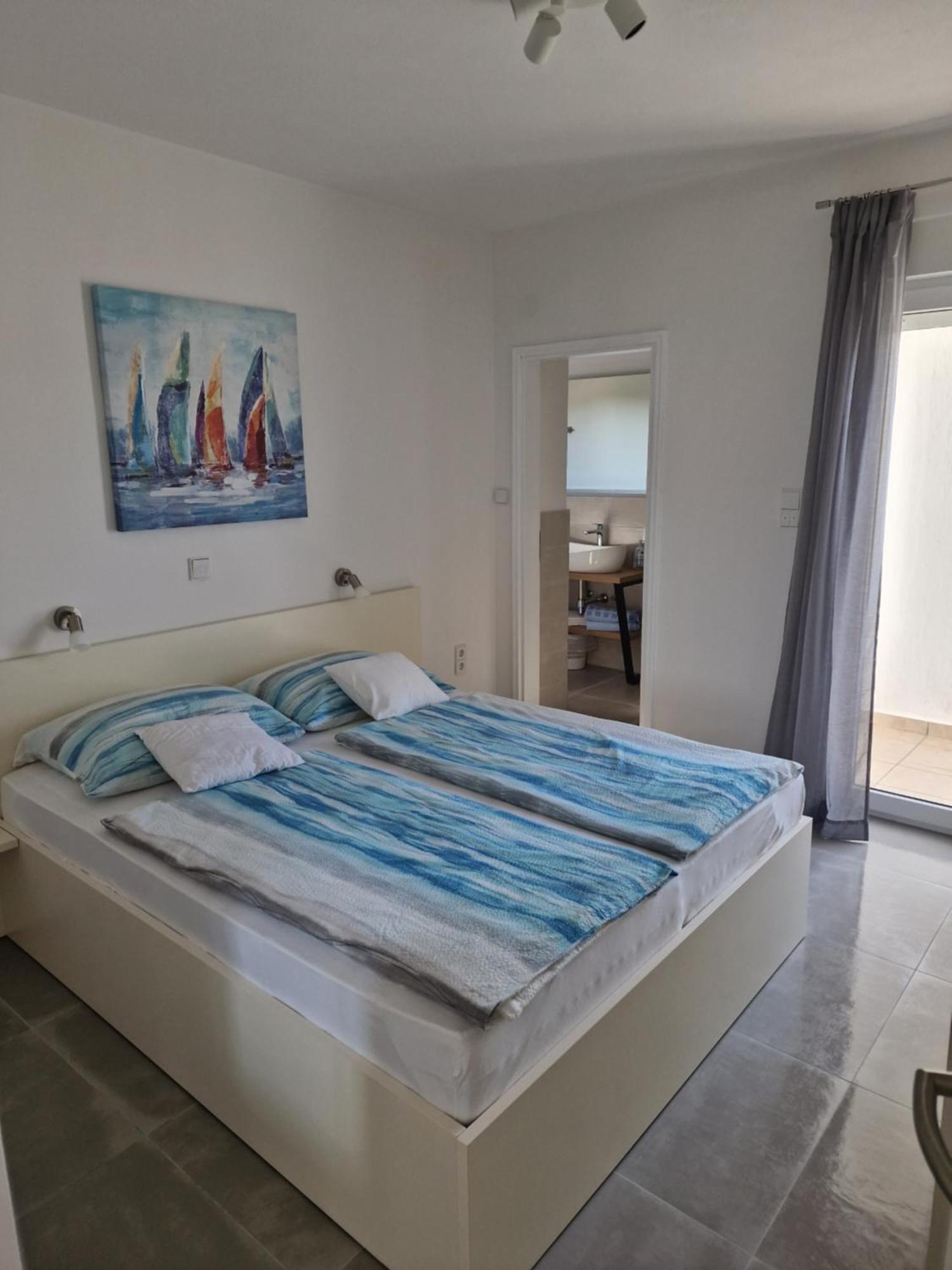 Apartment Devcic Palit